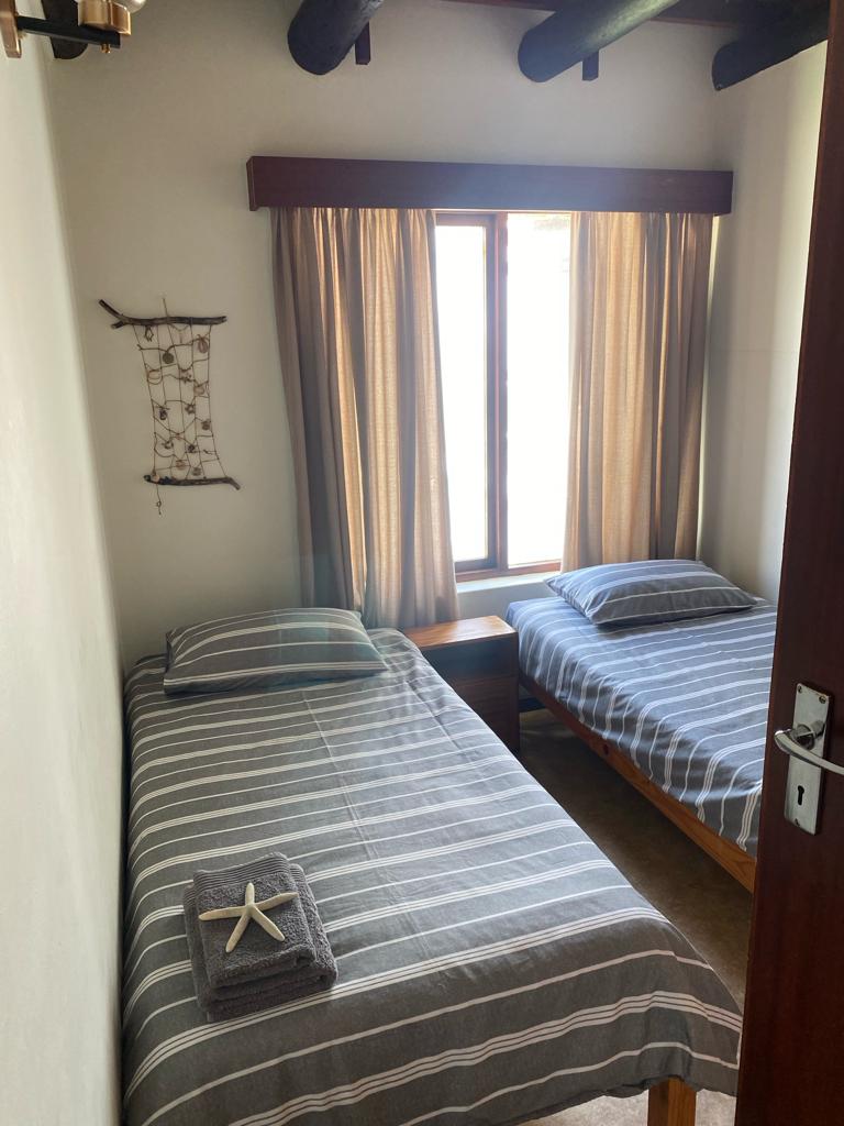 To Let 6 Bedroom Property for Rent in Stilbaai Wes Western Cape